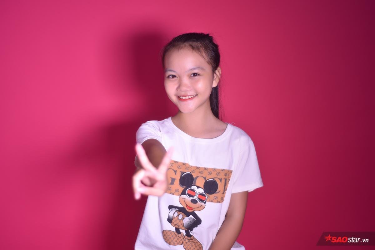 Trước thềm The Voice Kids 2019, điểm lại loạt tiết mục 'Giấu mặt' ấn tượng của các cựu Quán quân tài năng nhé! Ảnh 6