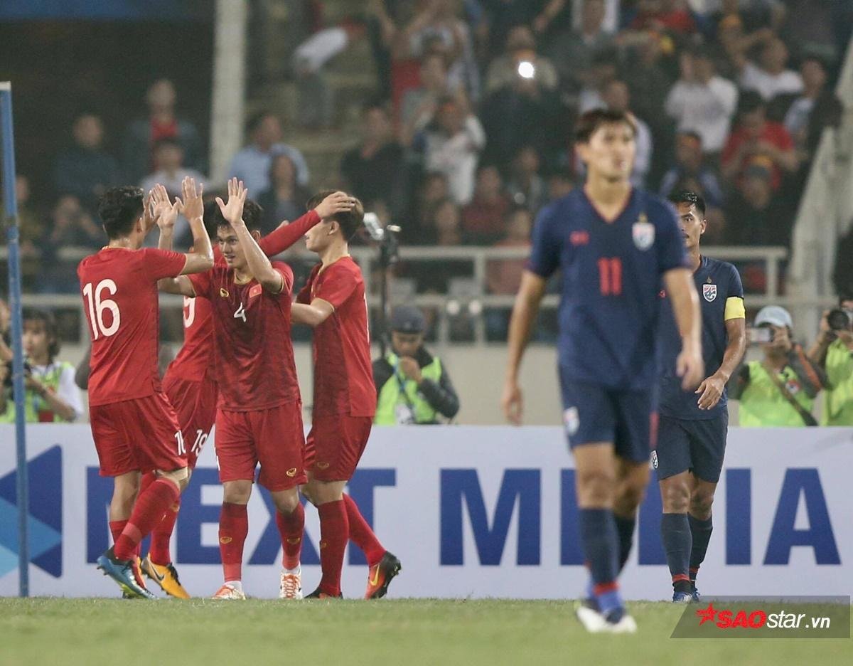 U23 Việt Nam chiến thắng 'lịch sử' Thái Lan 4-0: Bái phục ông Park! Ảnh 2