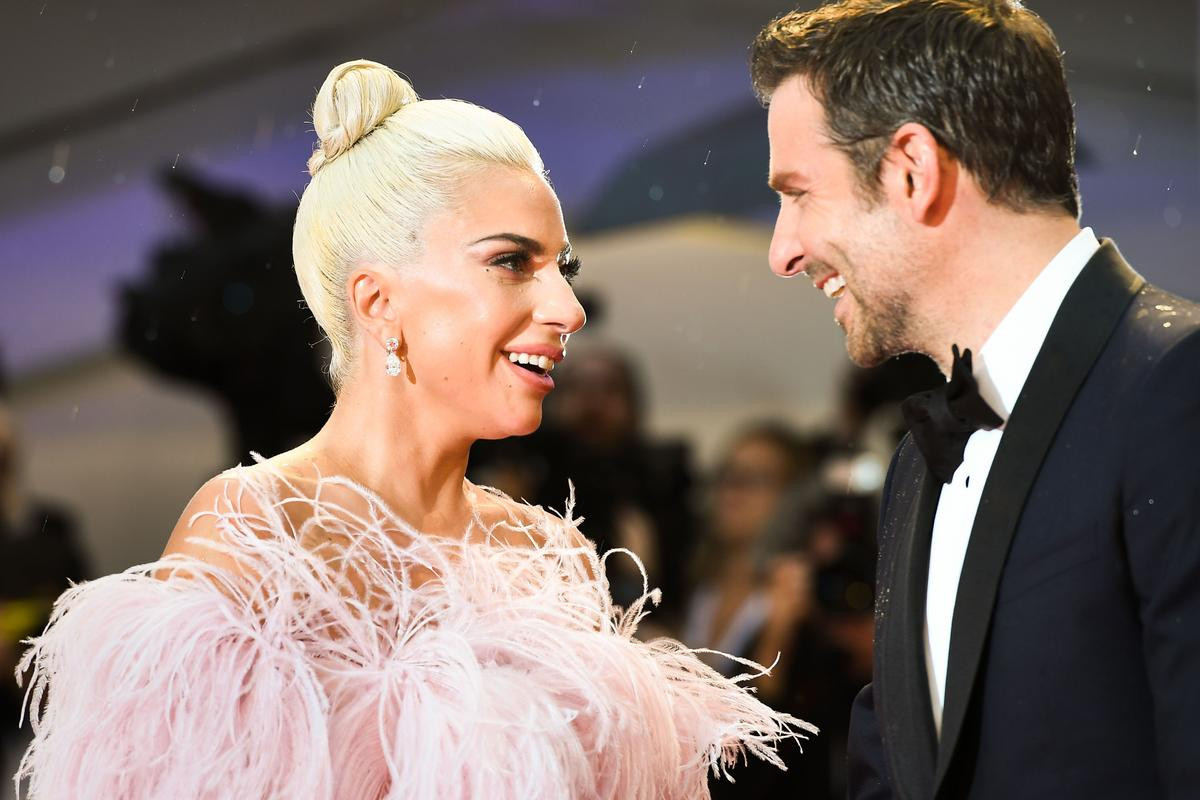 Cặp tri kỉ Lady Gaga - Bradley Cooper chuẩn bị tái xuất với 'bom tấn' sau 'Shallow'? Ảnh 1