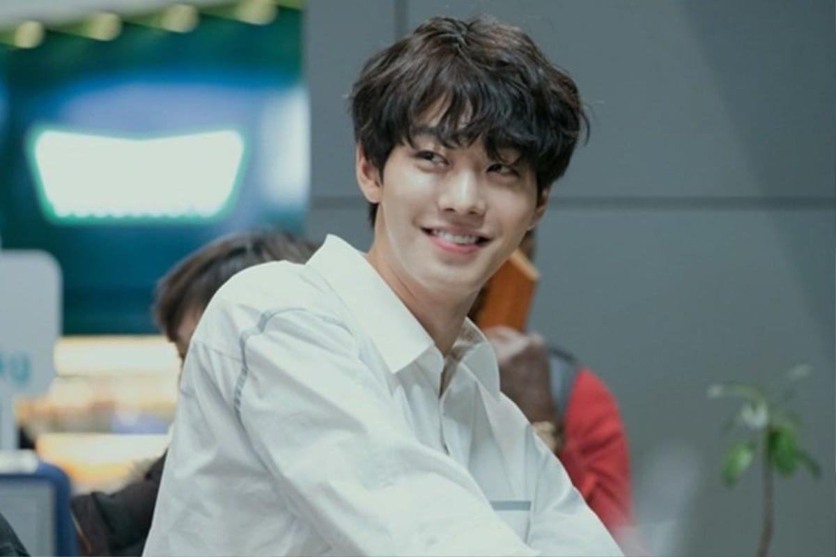 Ahn Hyo Seop 'đánh cắp trái tim' chị em vì quá đẹp trai trong drama 'Abyss' đóng cùng Park Bo Young Ảnh 1