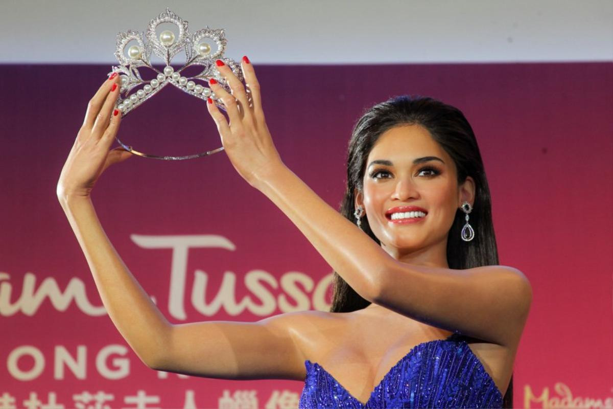 Bóc tách 'cận cảnh' từng chi tiết tượng sáp của Miss Universe 2015 Pia Wurtzbach giống đến đáng sợ! Ảnh 2