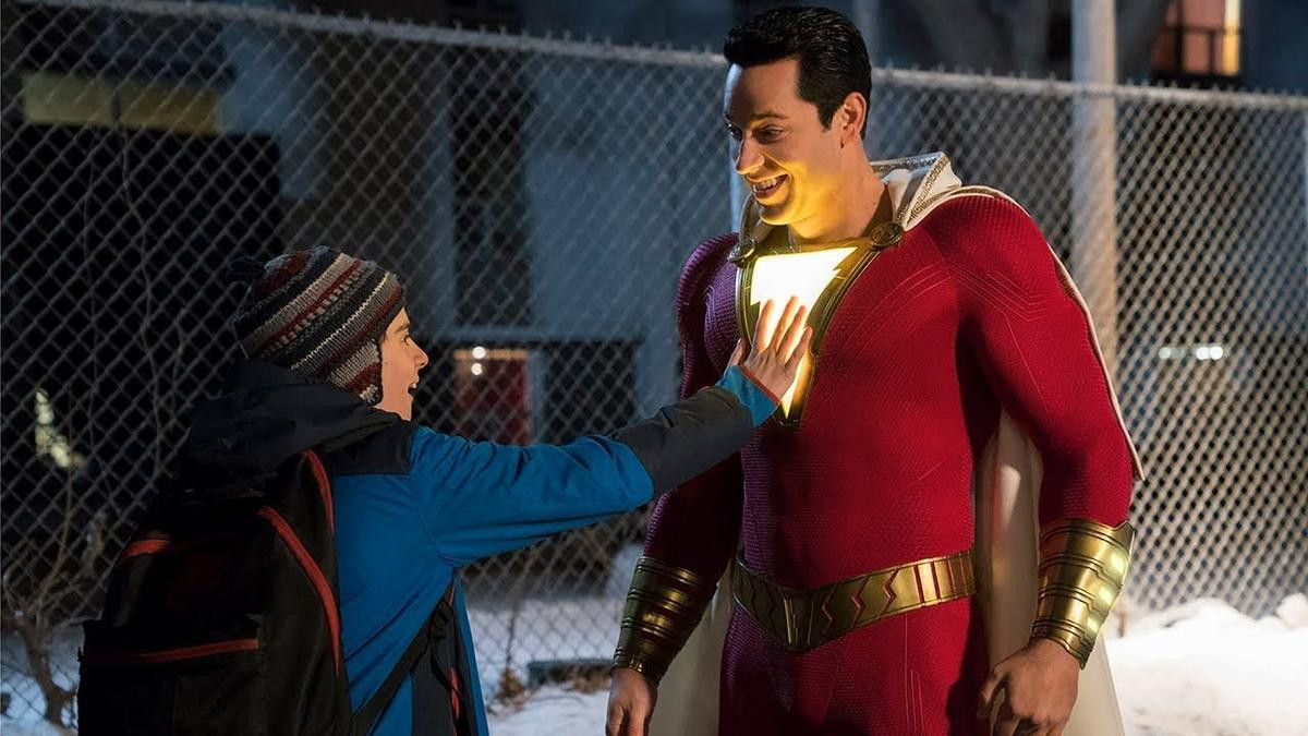 'Shazam!': Siêu anh hùng phiên bản trẻ trâu hay bộ phim… giáng sinh chiếu sớm nửa năm Ảnh 4