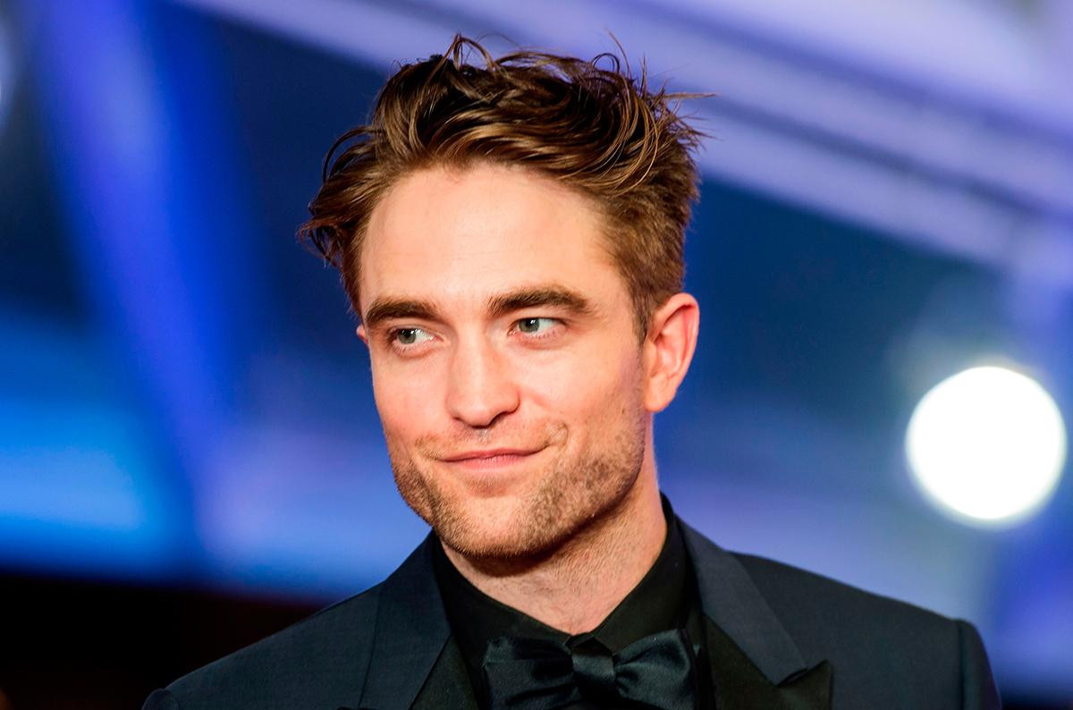 Shock: Robert Pattinson đóng vai Batman trong phim của Matt Reeves và Warner Bros.? Ảnh 1