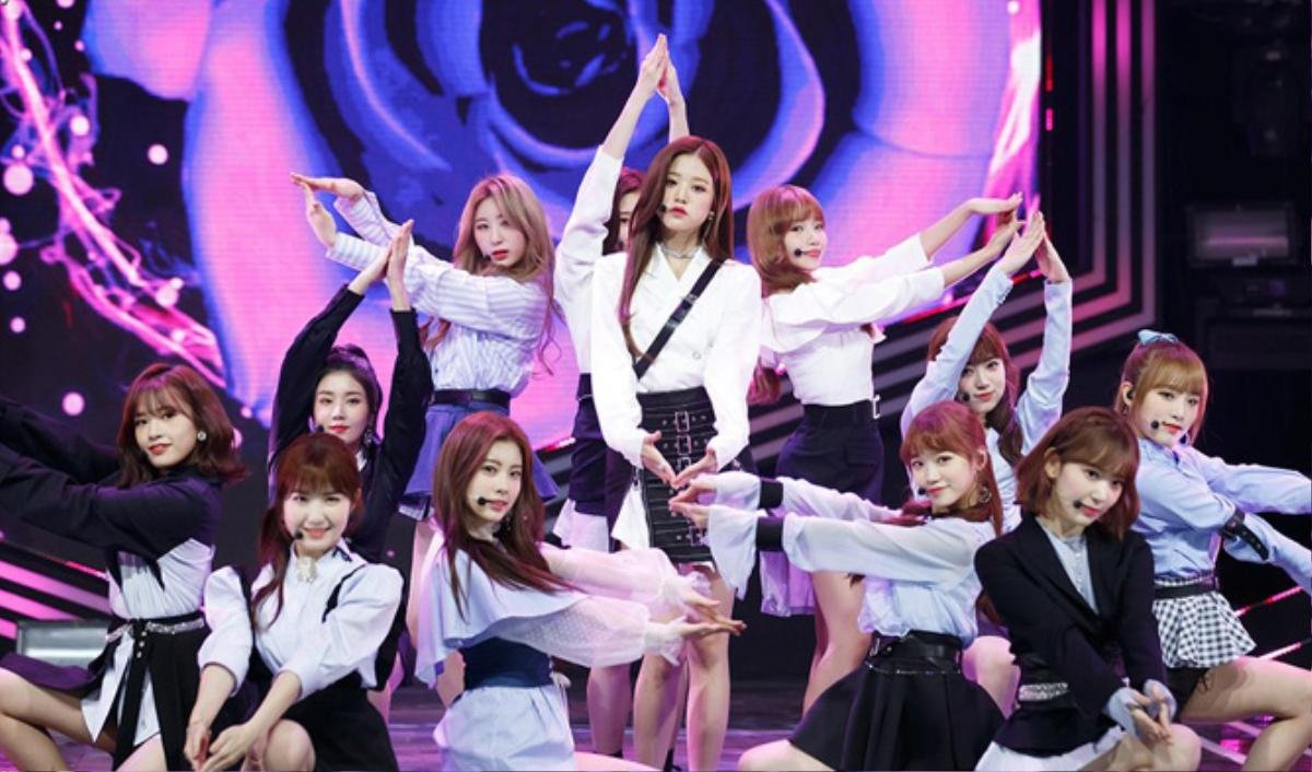 Fan 'nháo nhào' khi thiên thần Nhật Bản Nako bị chèn ép trong đợt comeback mới của IZ*ONE Ảnh 1