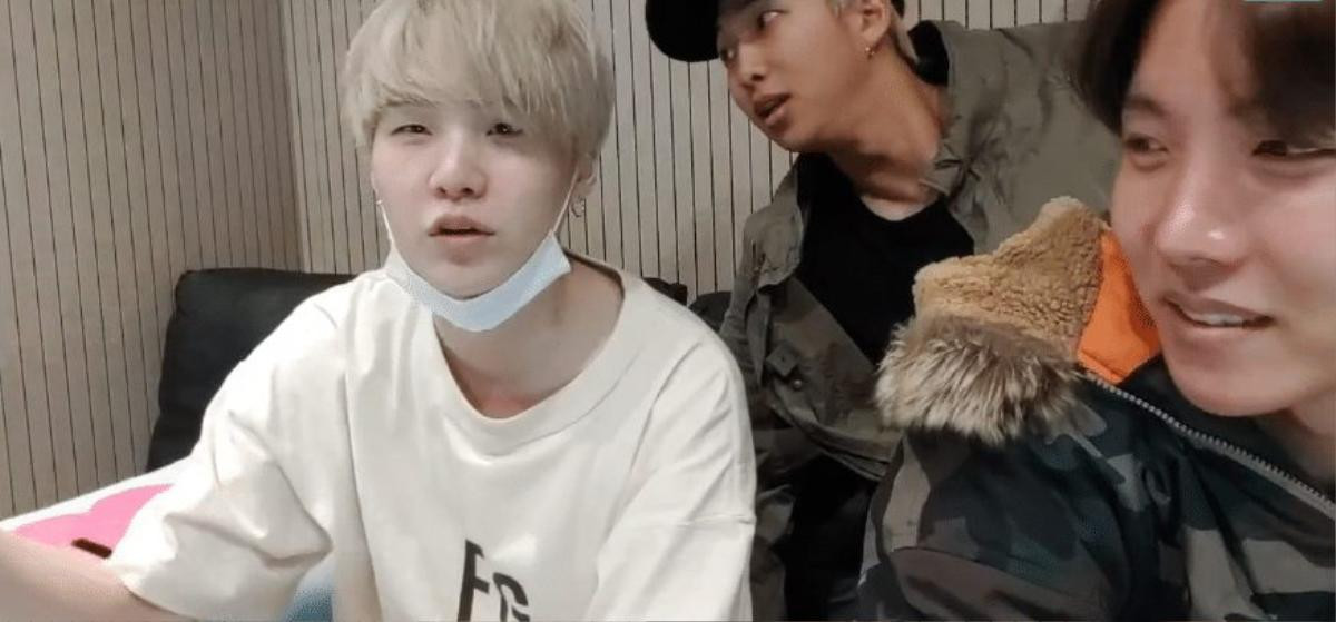 Suga (BTS) khiến mọi người lo lắng về tình trạng sức khỏe với làn da 'trắng như tuyết' Ảnh 2