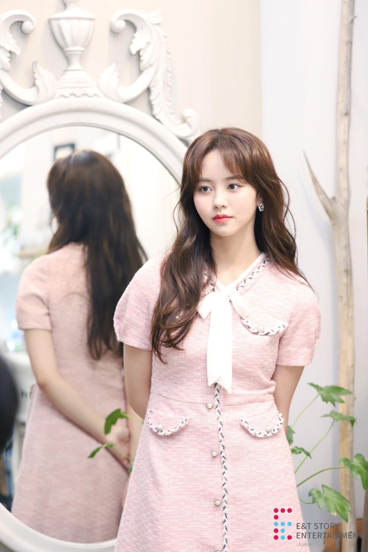 Kim So Hyun đóng vai kỹ nữ trong phim của đạo diễn 'Mây họa ánh trăng' Ảnh 7