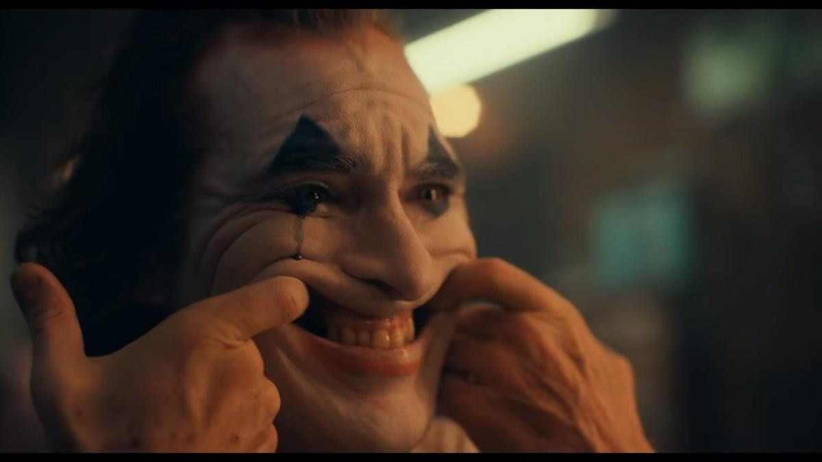 'Joker' tung trailer tăm tối, giới thiệu tạo hình hoàng tử tội phạm lạnh lùng của Joaquin Phoenix Ảnh 9