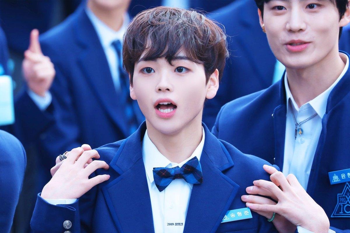 Dàn trai đẹp 'măng non' của PRODUCE X 101 làm các chị, các mẹ muốn 'ôm vào lòng mà cưng chiều'! Ảnh 2