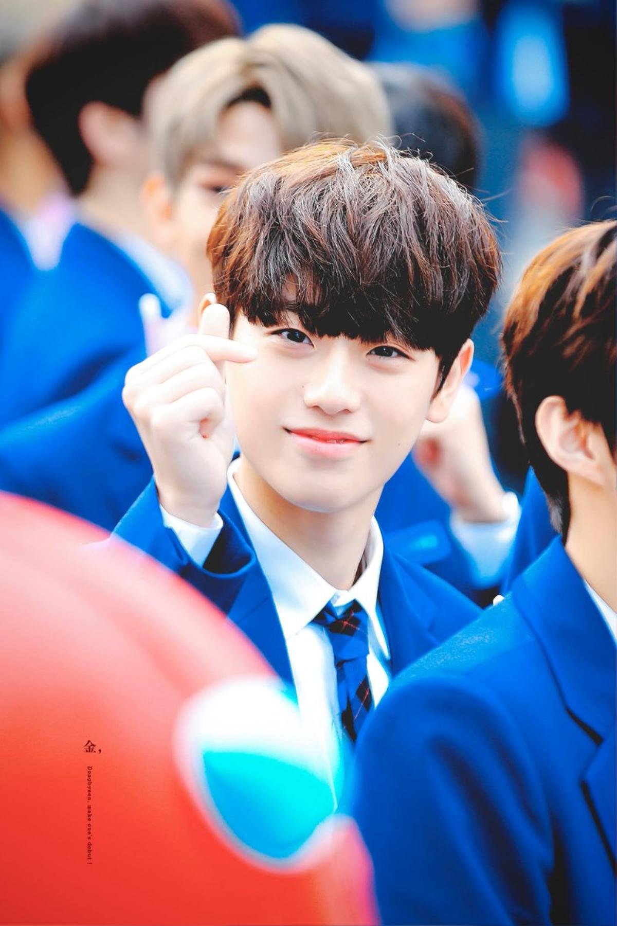 Dàn trai đẹp 'măng non' của PRODUCE X 101 làm các chị, các mẹ muốn 'ôm vào lòng mà cưng chiều'! Ảnh 6