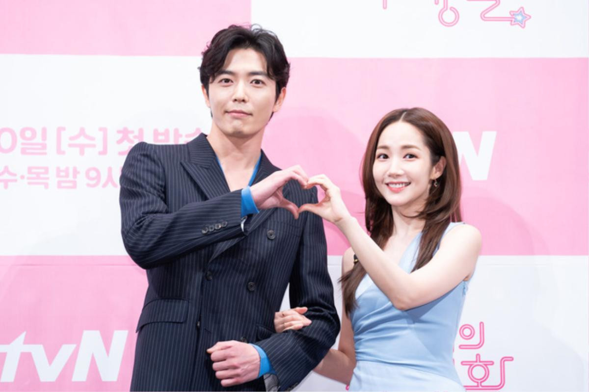 'Trụy tim' với hình ảnh lãng mạn ở trong phim được Kim Jae Wook áp dụng với Park Min Young ngoài đời thực Ảnh 1