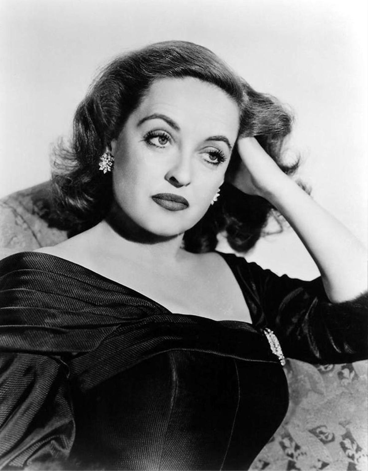 Hôm nay 5/4/2019, kỷ niệm 111 năm sinh nhật huyền thoại điện ảnh Bette Davis Ảnh 1