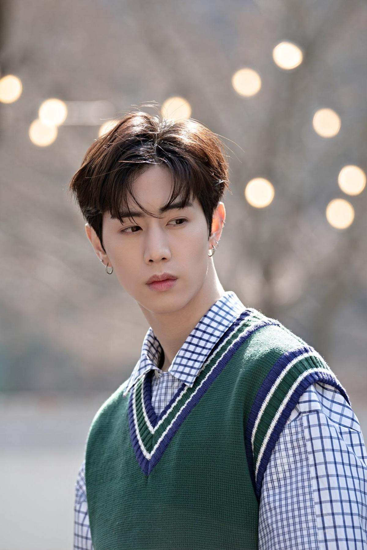 Bấn loạn với bộ ảnh đẹp nao lòng của Yang Se Jong, Mark Tuan (GOT7) và Lee Junho (2PM) Ảnh 8