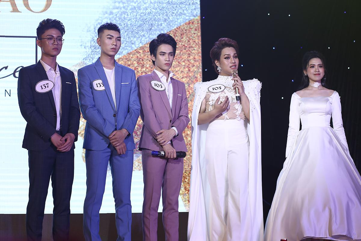 10 thí sinh đầy thần thái tỏa sáng trong đêm chung kết cuộc thi The Face Of Law 2019 Ảnh 13