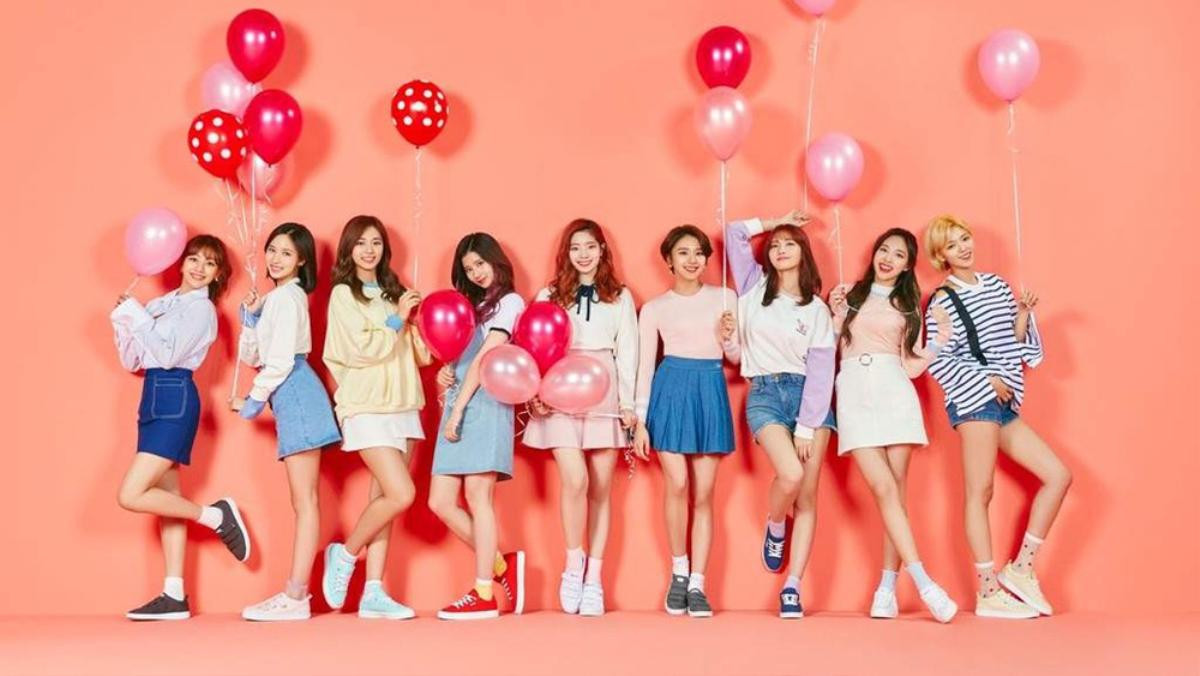 TWICE trở lại vào tháng 4: Cư dân mạng đổ xô quan tâm chuyện JYP 'bắt tay' với Marvel Ảnh 7