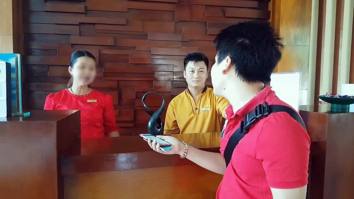 Đã nhận lại 2,2 triệu từ Aroma Resort, Khoa Pug mong cư dân mạng 'tha' cho nữ lễ tân đang mang bầu Ảnh 3