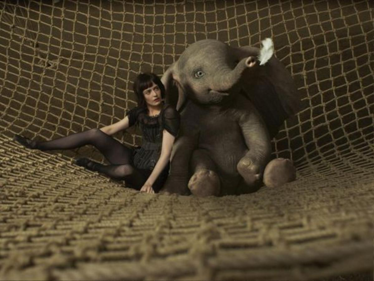 'Dumbo': Những thay đổi so với hoạt hình khiến bản live-action thêm phần ý nghĩa và nhân văn Ảnh 16