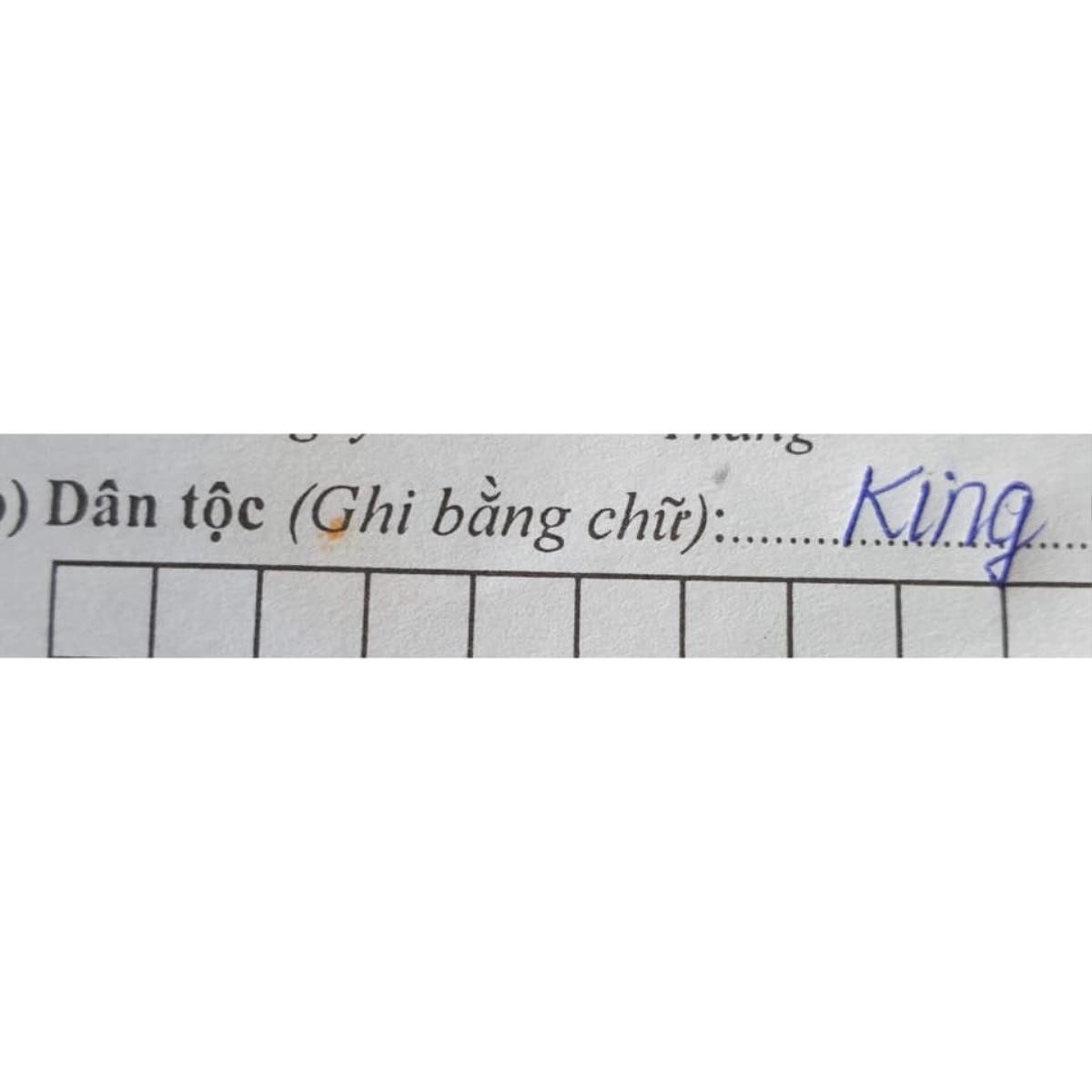 Dở khóc dở cười với những lỗi 'một bước sai vạn dặm đau' trong hồ sơ thi Đại học của học sinh lớp 12 Ảnh 5