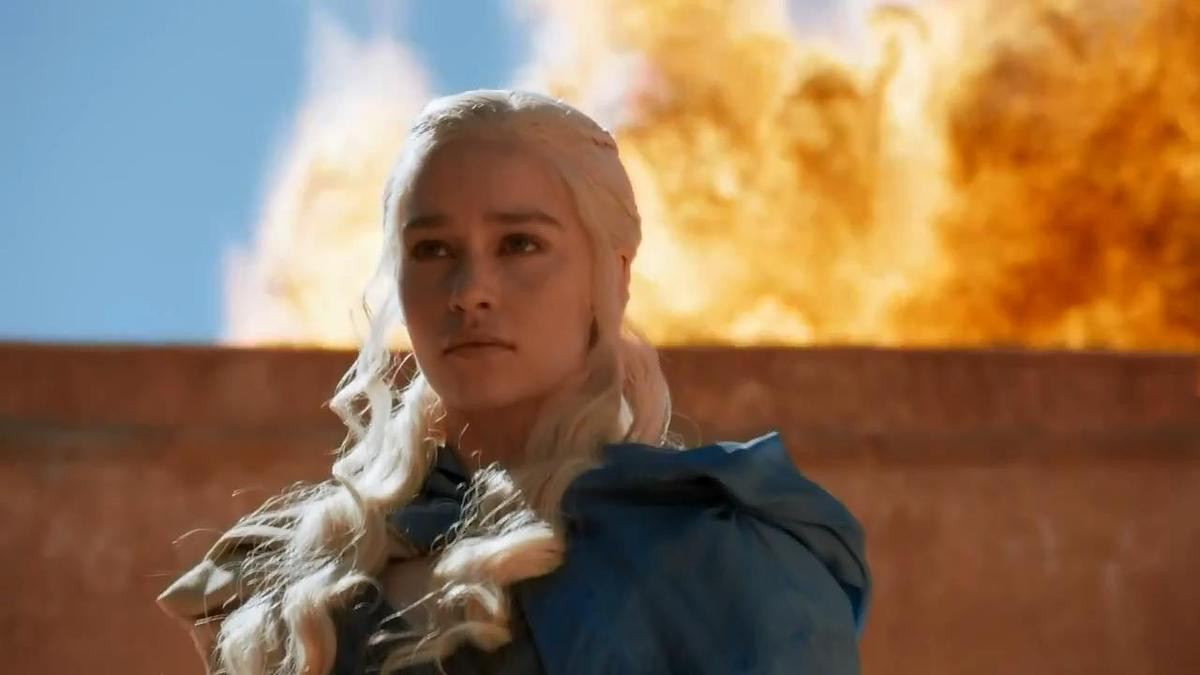 ‘Mẹ Rồng’ tiết lộ: Daenerys Targaryen sẽ phải cố lấy lòng chị em nhà Stark trong 'Game of Thrones Season 8' Ảnh 2