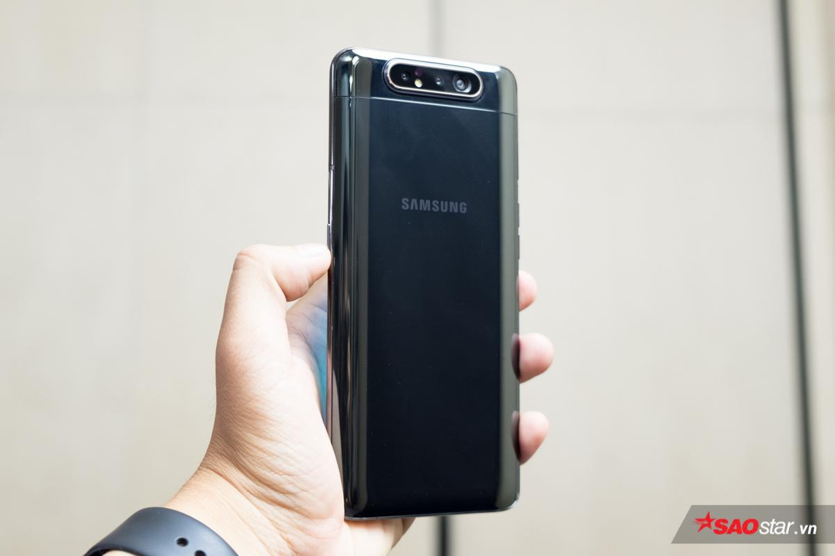 Trên tay nhanh Samsung Galaxy A80: Camera 'xoay lật' 180 độ và màn hình chất chưa từng có! Ảnh 10