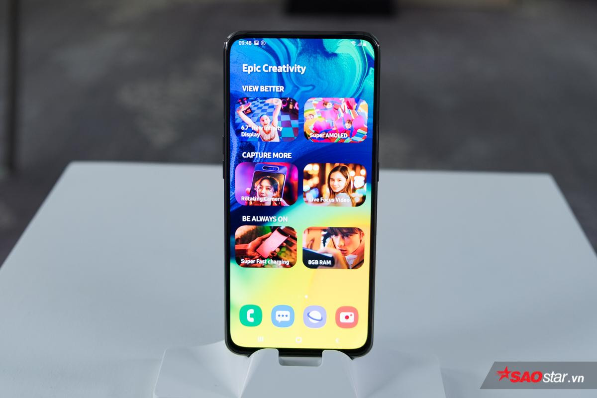 Trên tay nhanh Samsung Galaxy A80: Camera 'xoay lật' 180 độ và màn hình chất chưa từng có! Ảnh 1