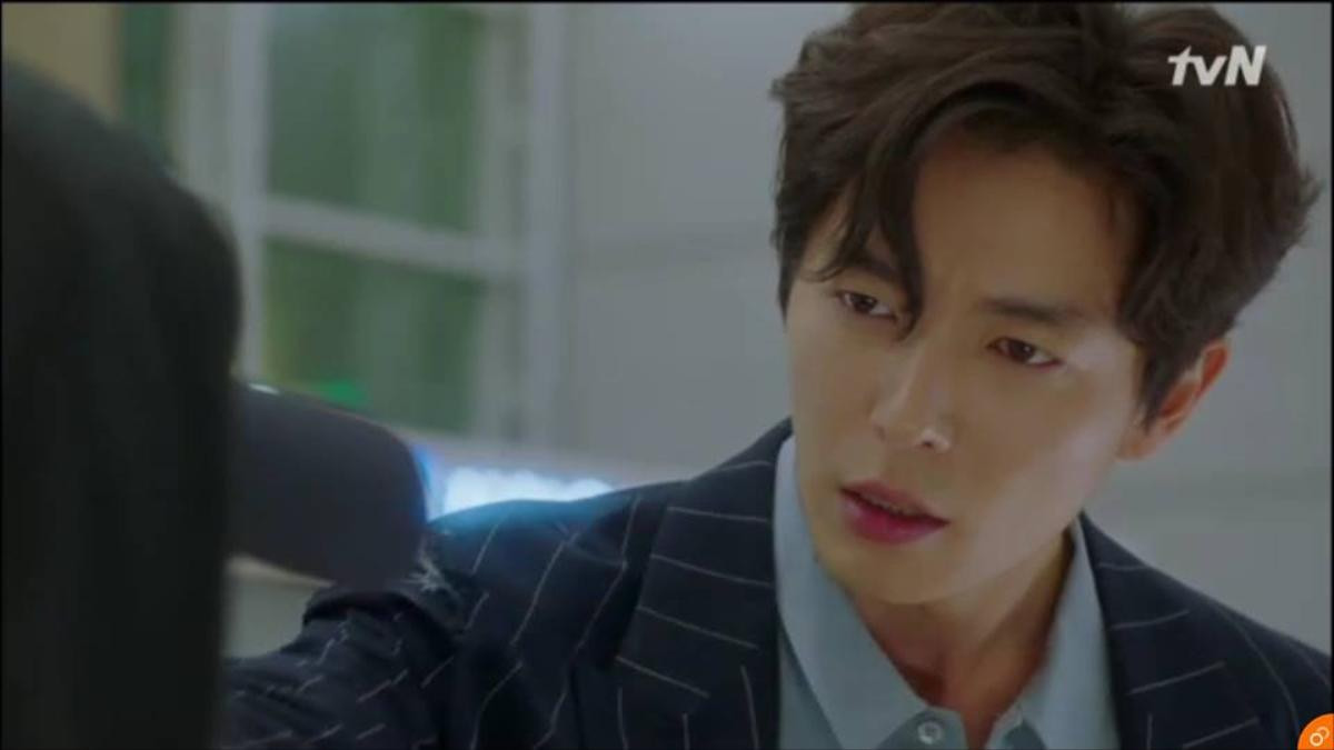 'Her Private Life' tập 1: Park Min Young suýt vào tù, bị Kim Jae Wook mắng xối xả ngay từ lần gặp đầu Ảnh 26