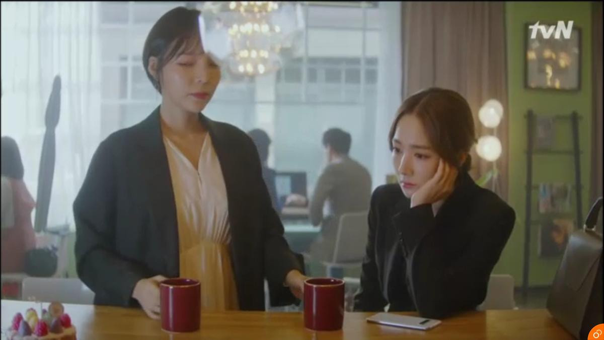 'Her Private Life' tập 1: Park Min Young suýt vào tù, bị Kim Jae Wook mắng xối xả ngay từ lần gặp đầu Ảnh 31