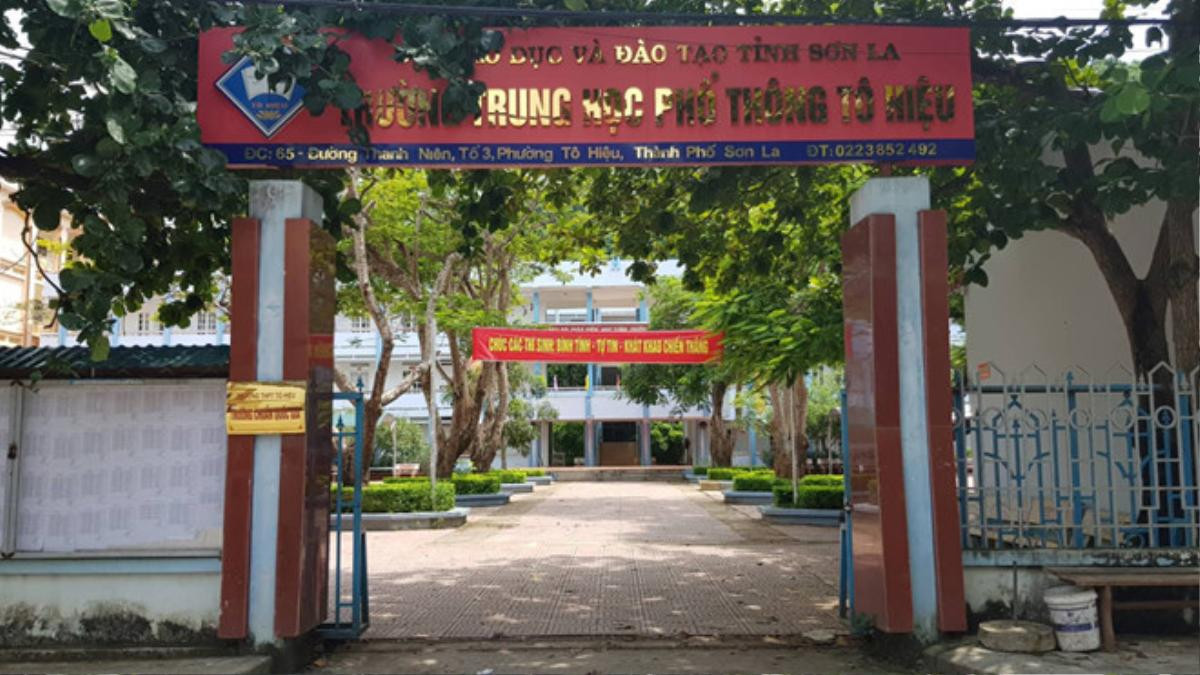 Lọt top 3 điểm cao trúng tuyển Đại học Y Hà Nội, thí sinh Sơn La được nâng 15,3 điểm Ảnh 1