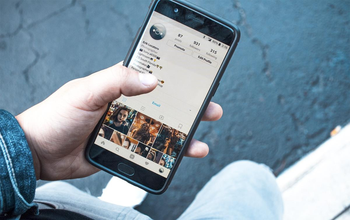 Người dùng Instagram lo lắng vì Stories của mình bỗng hiển thị trên những tài khoản lạ Ảnh 2