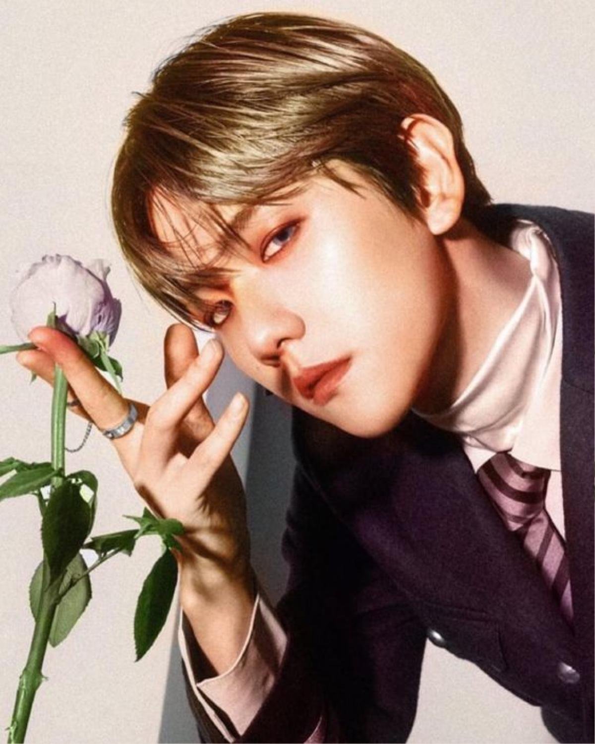 Giải mã ý nghĩa cái tên của Baekhyun (EXO), cách sử dụng ngón tay gõ điện thoại độc đáo gây sốt Ảnh 7