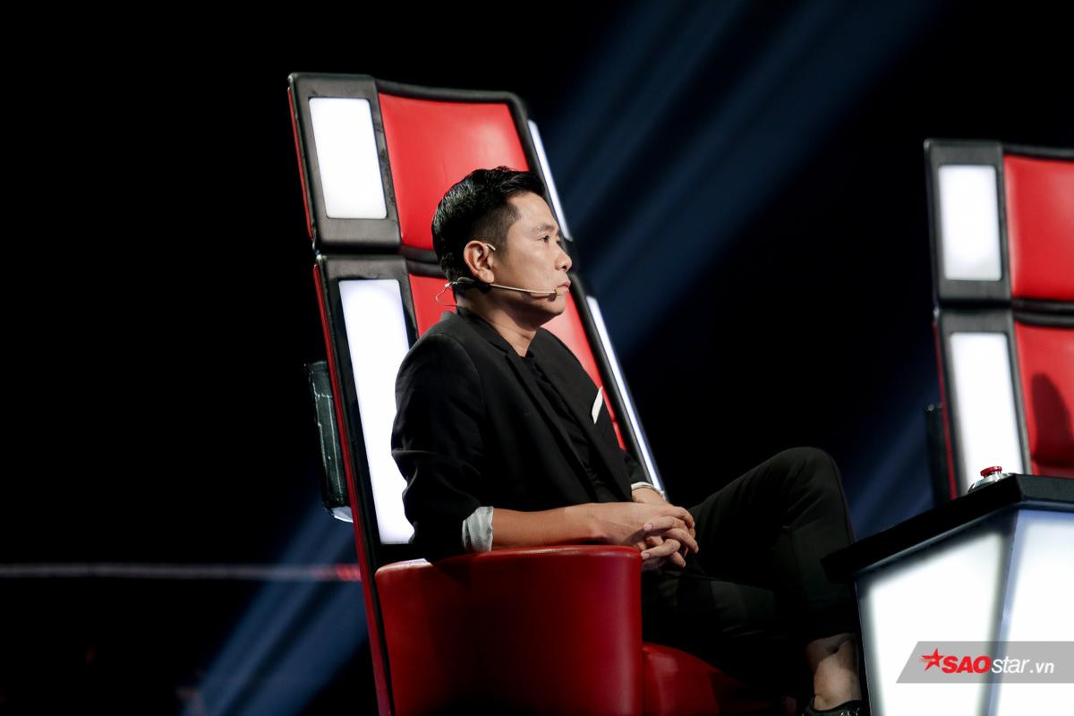 HLV Hồ Hoài Anh 'thẫn thờ' trước màn thị phạm 'Sợ yêu' của HLV Thanh Hà dành cho thí sinh The Voice 2019 Ảnh 3