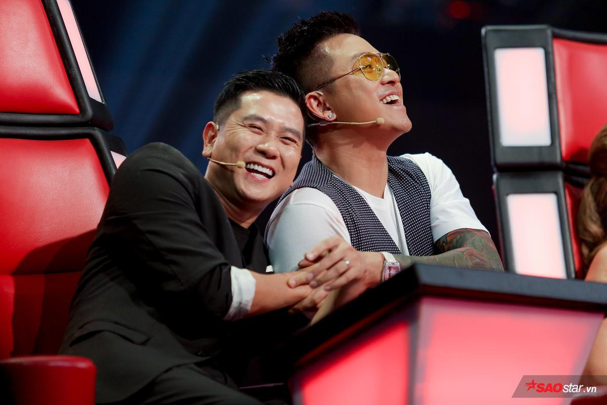 The Voice 2019: Chưa phát sóng đã 'sốt xình xịch' vì loạt khoảnh khắc 'triệu view' của dàn HLV quyền lực Ảnh 5