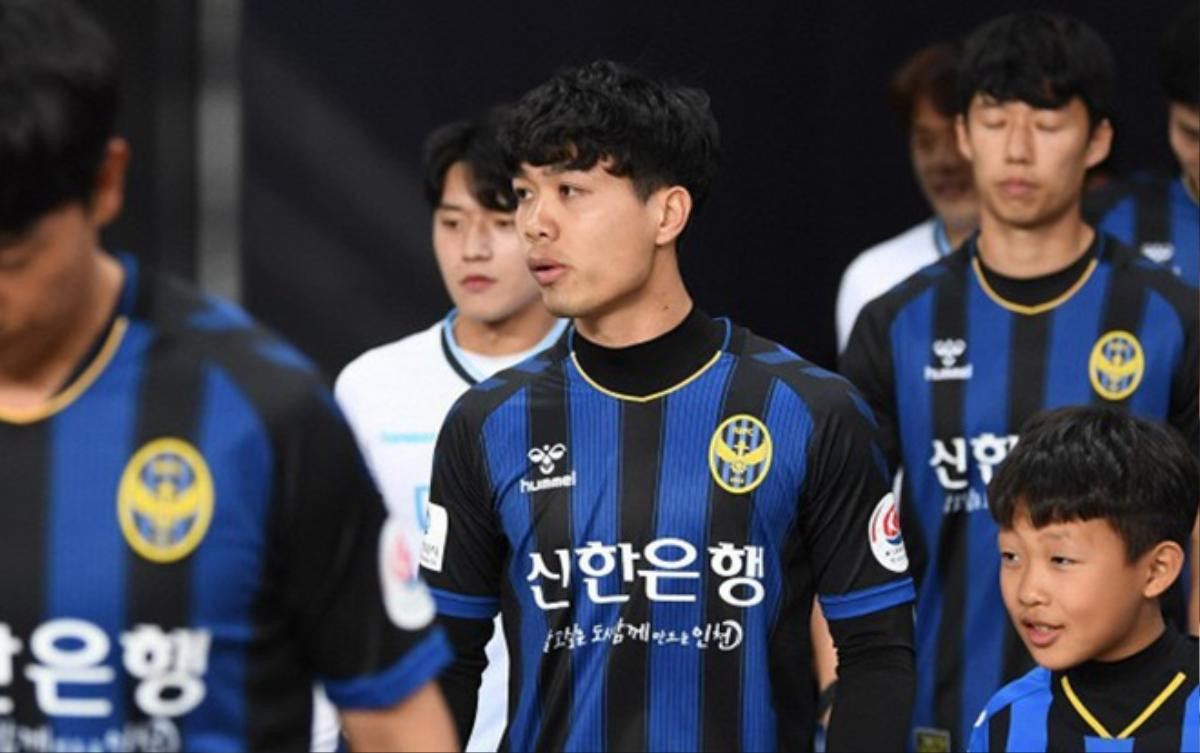 Công Phượng 'tịt ngòi' trận thứ 7 liên tiếp, HLV Incheon United sắp bị sa thải Ảnh 1