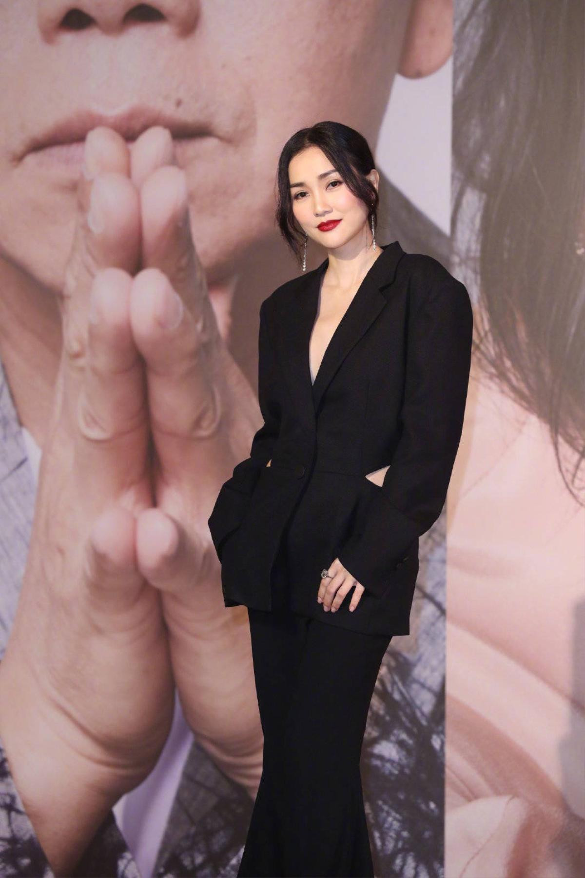 Thảm đỏ 'Oscar Hong Kong 2019': Song Hye Kyo đọ sắc với Hồ Định Hân, Thái Trác Nghiên Ảnh 44