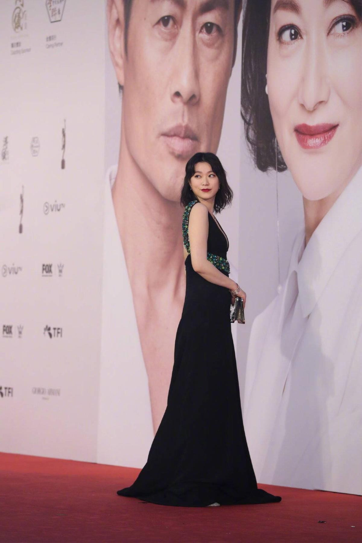 Thảm đỏ 'Oscar Hong Kong 2019': Song Hye Kyo đọ sắc với Hồ Định Hân, Thái Trác Nghiên Ảnh 31