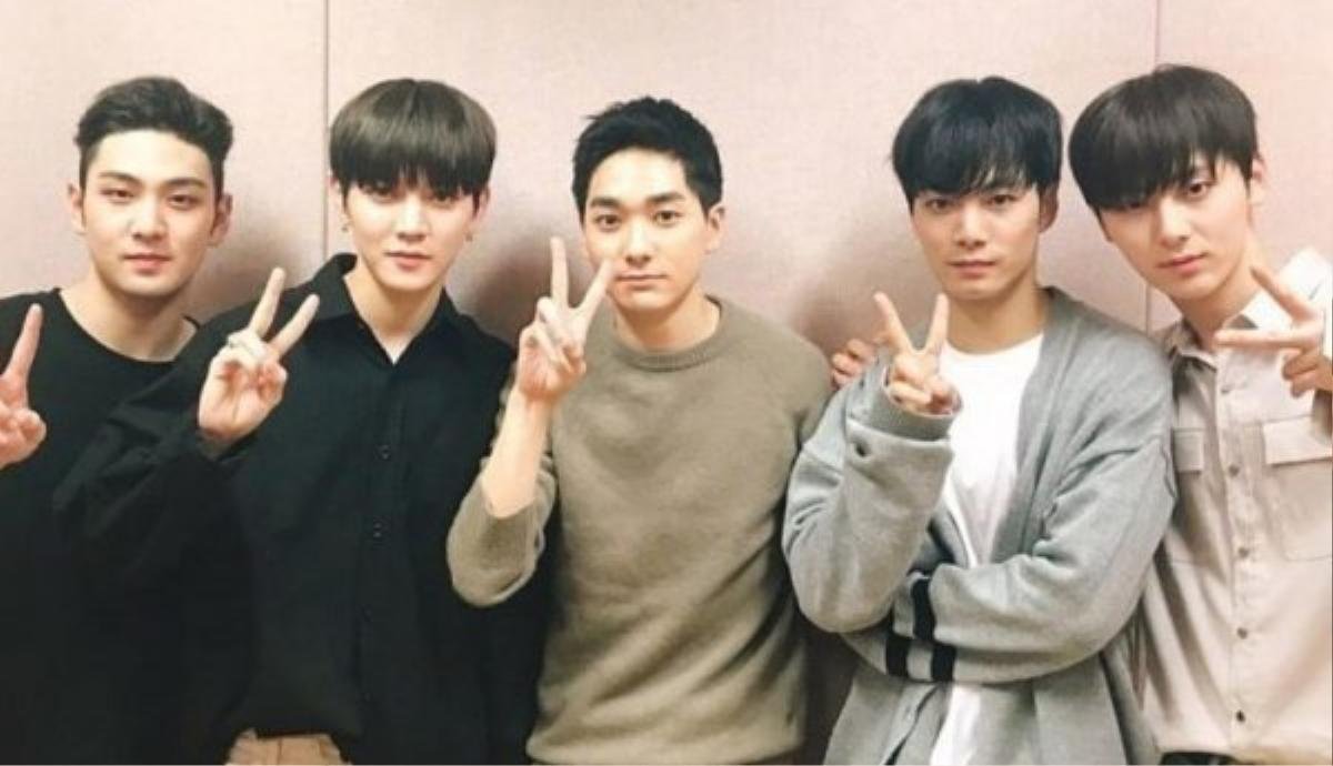 Minhyun 'dứt áo' với WANNA ONE để quay về NU'EST: Màn hồi sinh huyền thoại hay cuộc nội chiến 'ác liệt' của cộng đồng fan? Ảnh 1