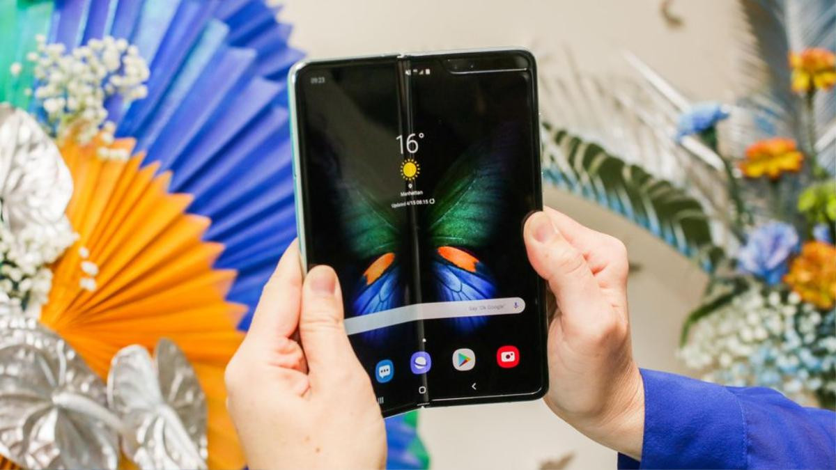 Cận cảnh Samsung Galaxy Fold: Smartphone đắt đỏ nhưng độc lạ và xịn xò nhất hiện nay! Ảnh 15