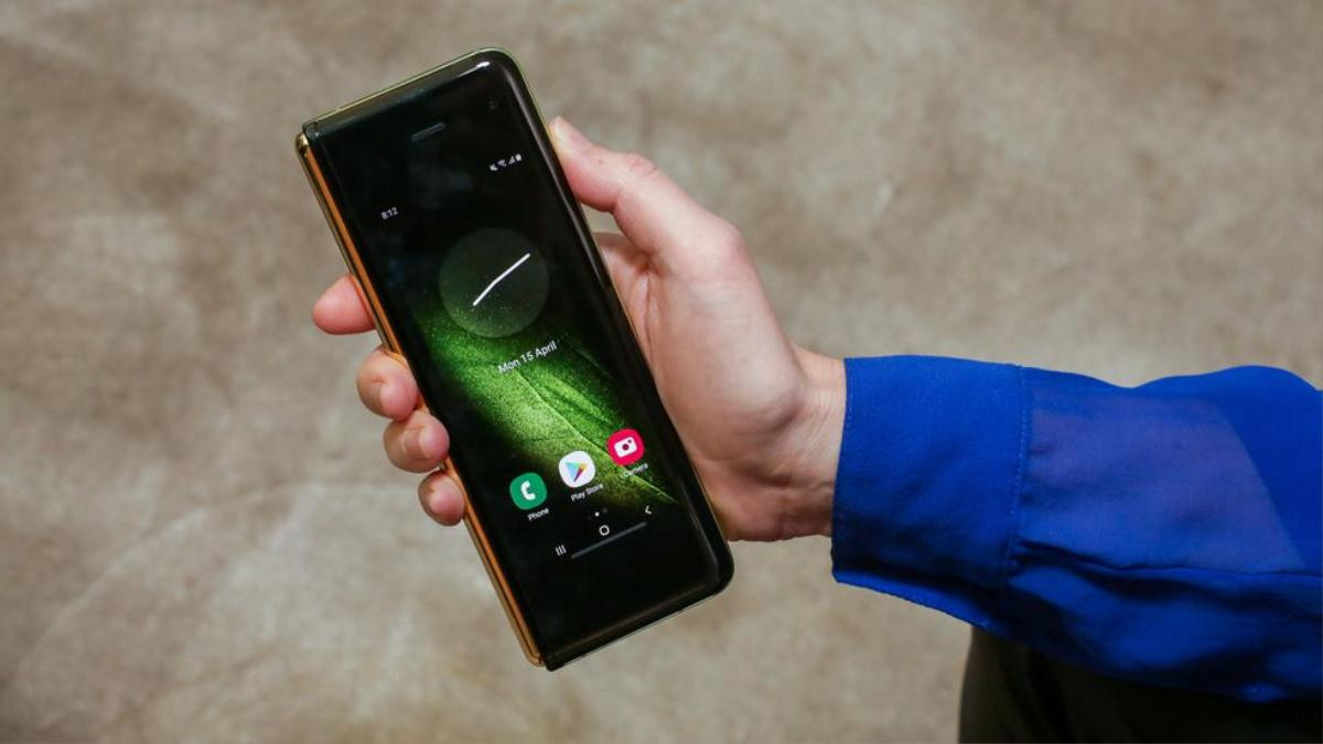 Cận cảnh Samsung Galaxy Fold: Smartphone đắt đỏ nhưng độc lạ và xịn xò nhất hiện nay! Ảnh 7