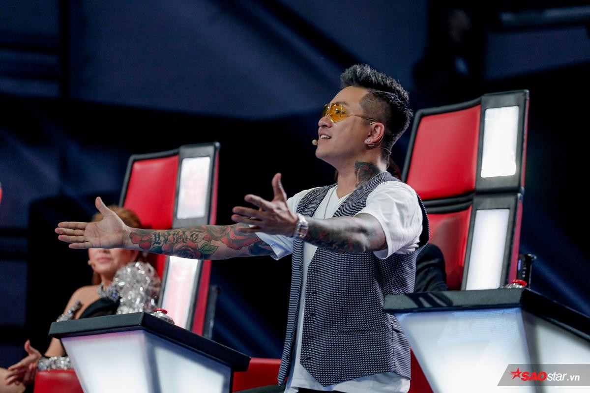 Tập 1 - The Voice 2019 khép lại cũng là lúc 1001 'rổ' cảm xúc độc nhất vô nhị của bộ tứ quyền lực lộ diện Ảnh 3