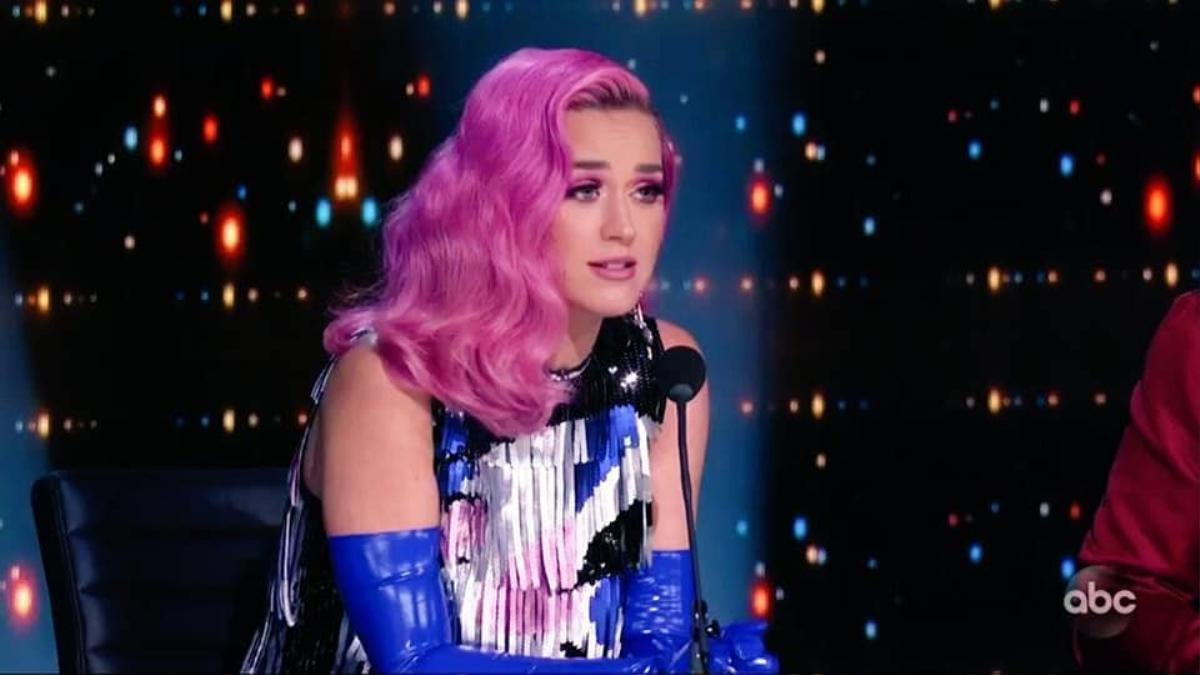 Katy Perry quyết định nuôi lại tóc dài khiến fan mừng rơn - Cô ấy cần 'đổi vận flop'? Ảnh 2