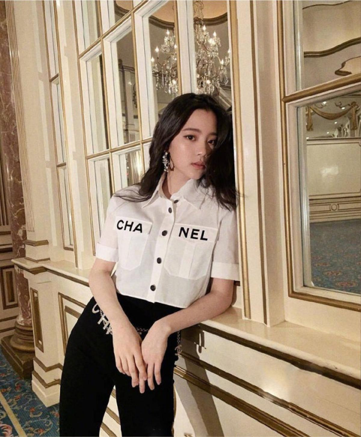 Lan Khuê, Châu Bùi, Jennie Black Pink thậm chí cả Phượng Chanel 'đại chiến' chỉ vì chiếc áo crop-top 50 triệu Ảnh 6