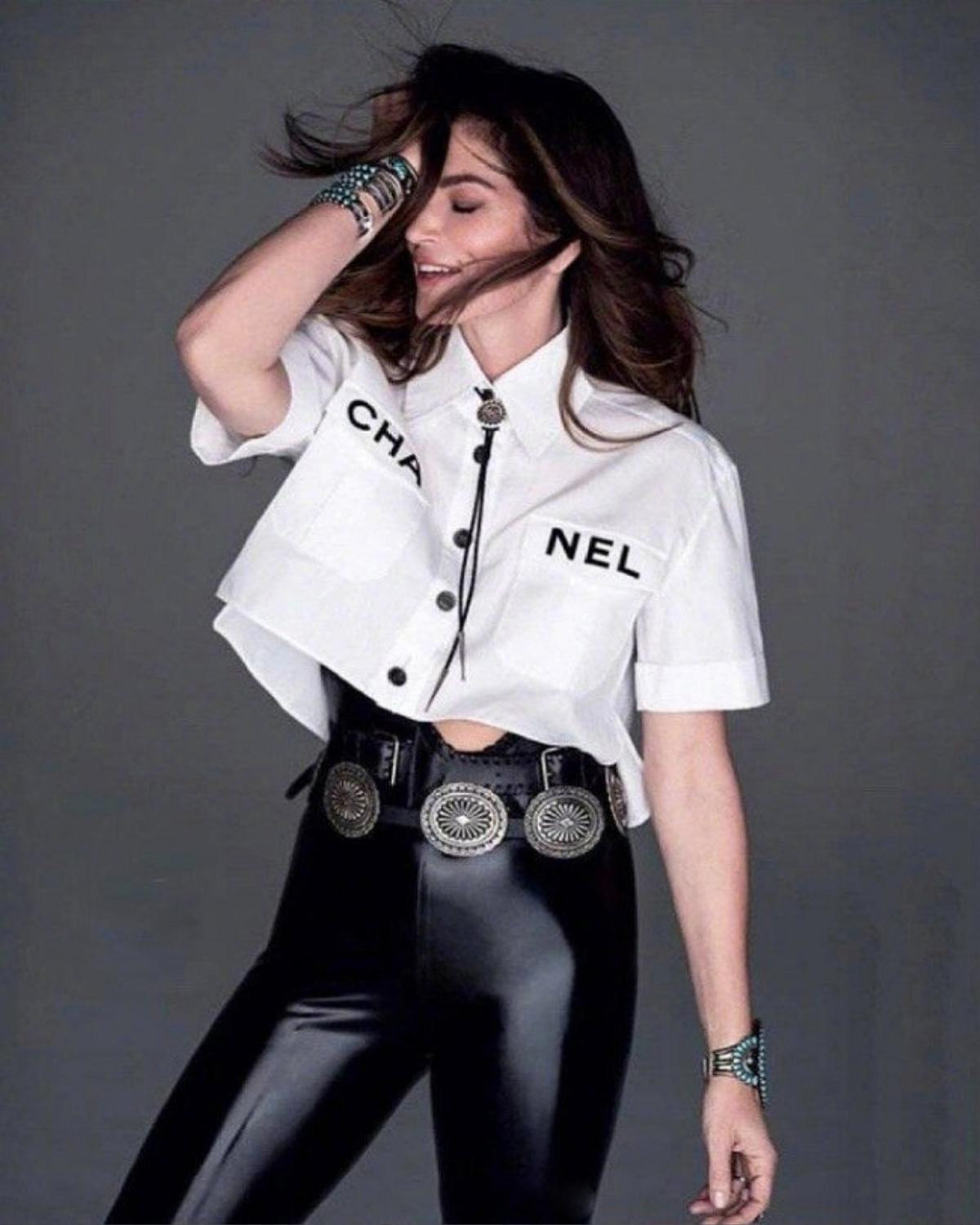 Lan Khuê, Châu Bùi, Jennie Black Pink thậm chí cả Phượng Chanel 'đại chiến' chỉ vì chiếc áo crop-top 50 triệu Ảnh 11