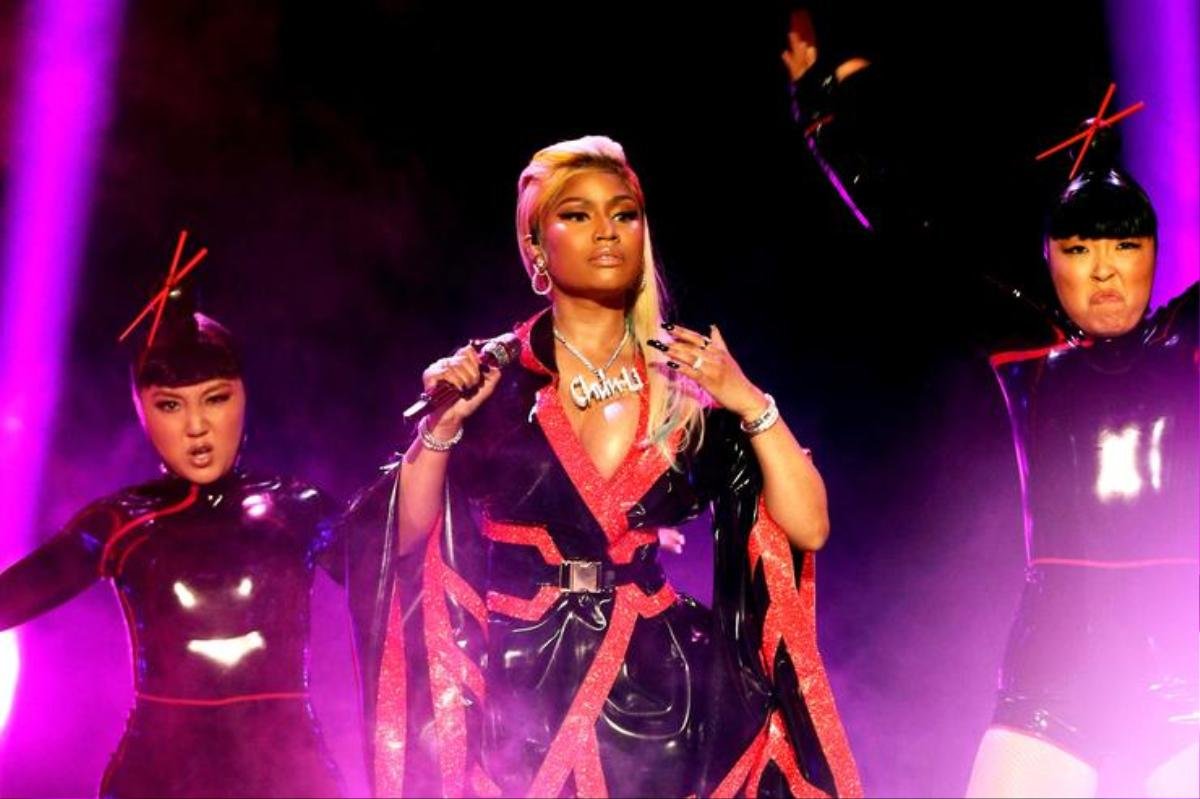 2019 với không biết bao nhiêu 'tai ương' ập xuống: Nicki Minaj đang bị 'sao quả tạ' chiếu? Ảnh 2