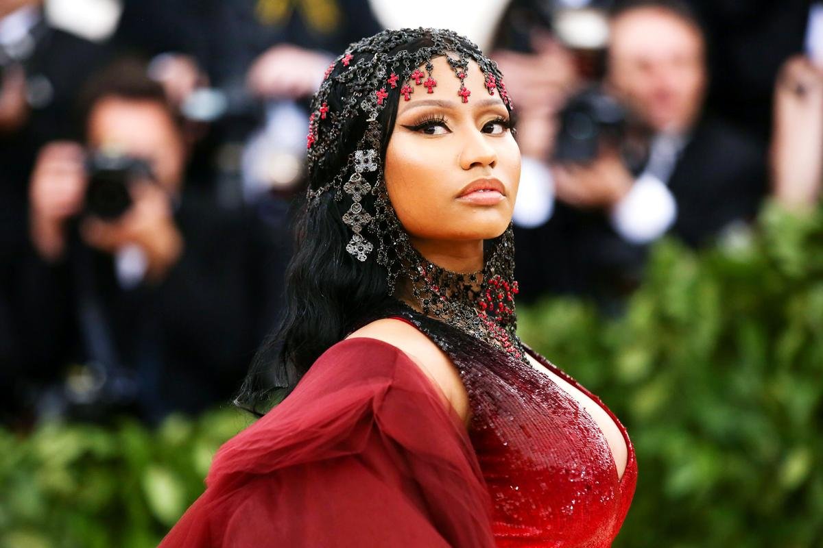 2019 với không biết bao nhiêu 'tai ương' ập xuống: Nicki Minaj đang bị 'sao quả tạ' chiếu? Ảnh 4