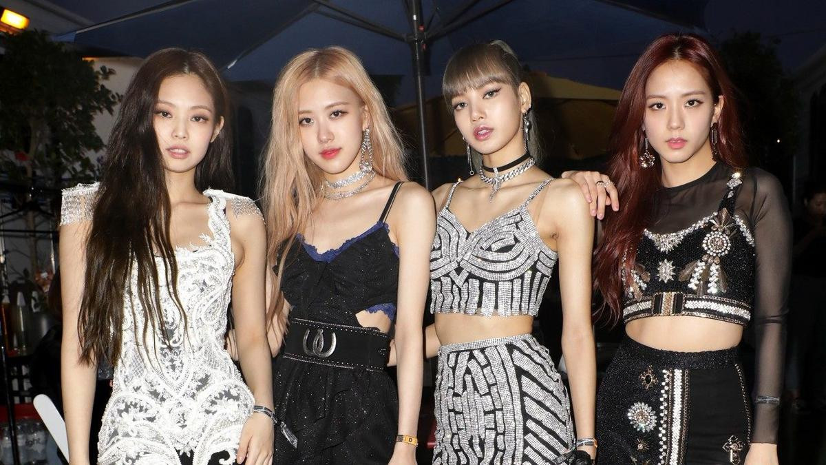 Mặc kệ ồn ào bị 'soán ngôi', Ariana Grande hy vọng được xem BlackPink trình diễn tại Coachella tuần này! Ảnh 6