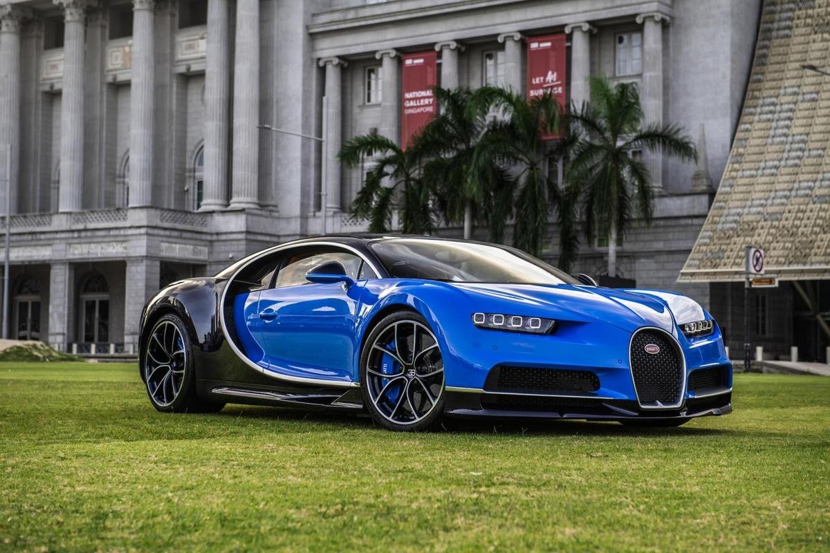 Đại gia chi 115 tỷ mua siêu xe Bugatti Chiron nhưng chỉ được ngắm mà không thể lái ra đường vì lý do không tưởng Ảnh 1