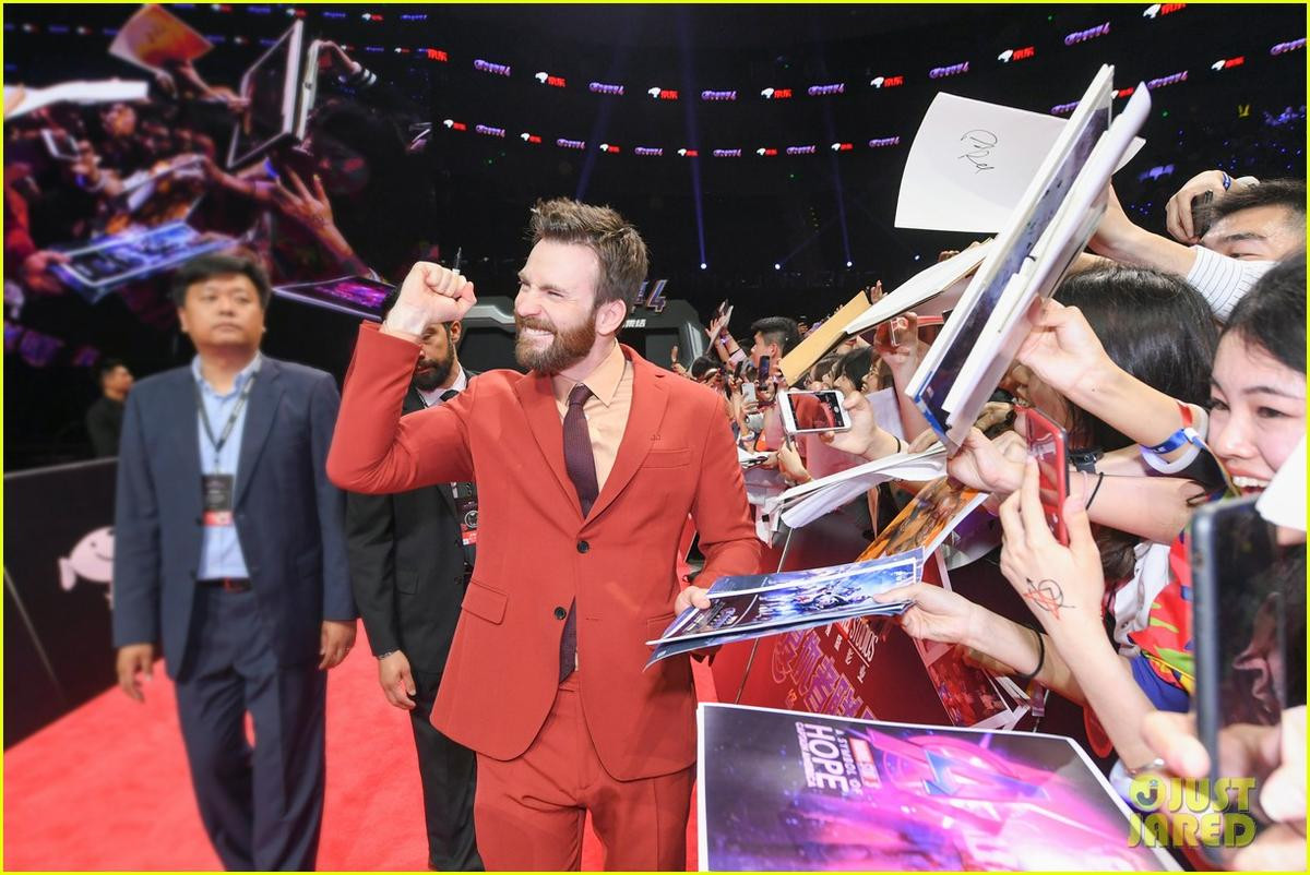 Chris Evans từng cao hứng spoil nội dung Avengers: Endgame giữa ngàn người khiến đạo diễn rớt tim Ảnh 8