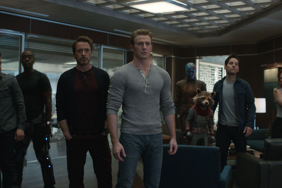 Review không spoil 'Avengers: Endgame' - 3 tiếng là chưa đủ cho một hành trình mãn nhãn và đầy cảm xúc Ảnh 3