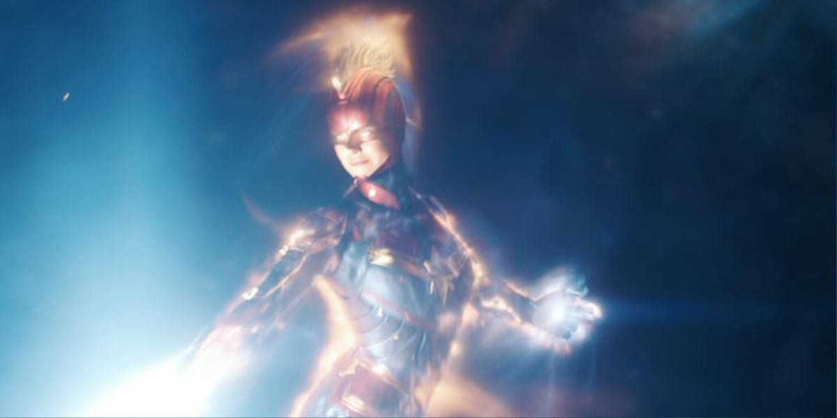 'Avengers: Endgame': 10 cách Captain Marvel làm lợt phai bóng hình Thanos trên màn ảnh! Ảnh 10