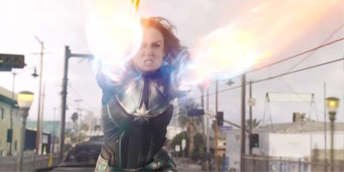 'Avengers: Endgame': 10 cách Captain Marvel làm lợt phai bóng hình Thanos trên màn ảnh! Ảnh 2