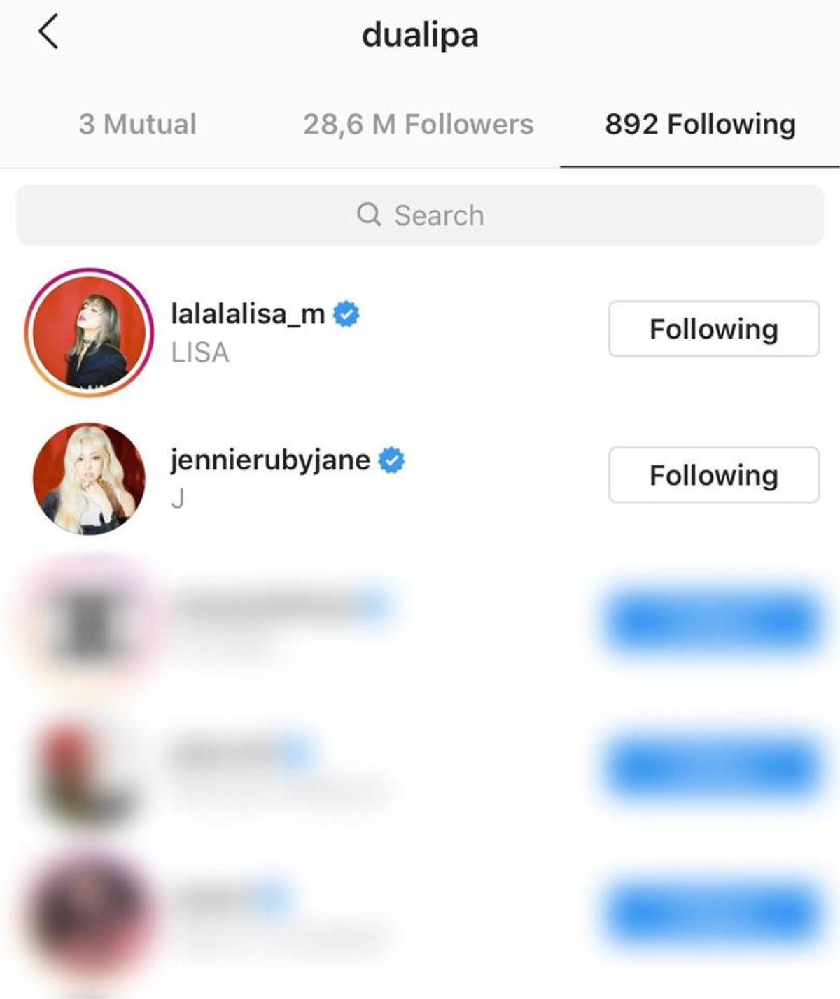 Hợp tác nửa năm trời Dua Lipa mới chịu follow Lisa và Jennie (BLACK PINK), còn Rosé và Jisoo thì chìm luôn vào quên lãng! Ảnh 1